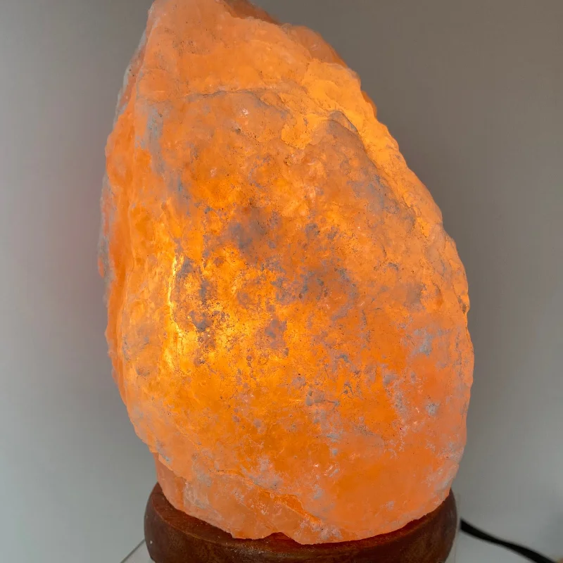 Lava Lamps for Wineries to Enhance the Wine - Tasting ExperienceGentle Glow Salt Lamp (Orange Himalyan Salt)