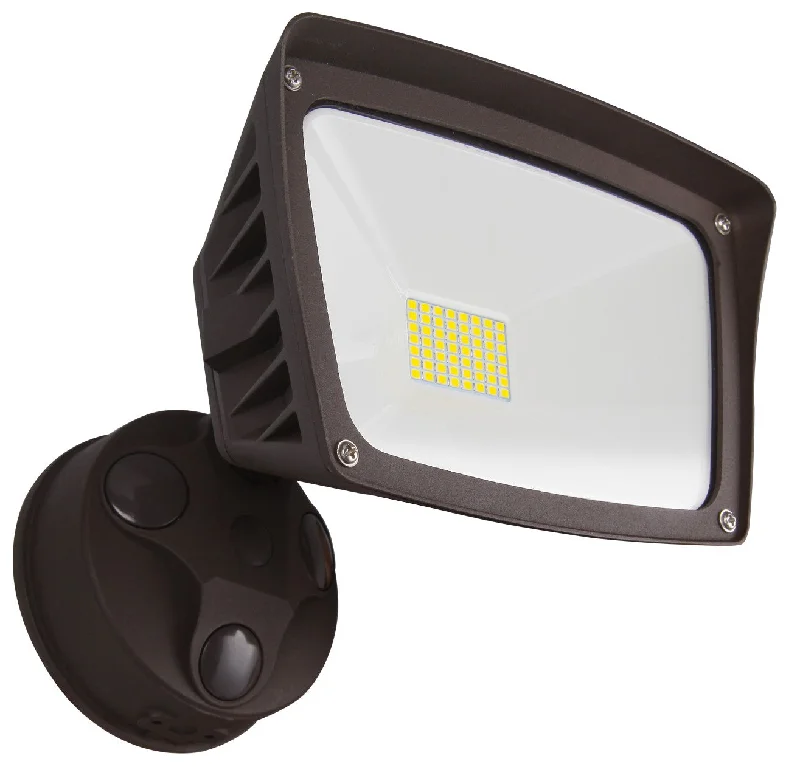 Recessed lights for multi - level homes to ensure consistent lighting1 Head LED Dimmable Security Light, 28 watt, Bronze Finish, 3000K Recessed lights for multi - level homes to ensure consistent lighting1 Head LED Dimmable Security Light, 28 watt, Bronze Finish, 3000K