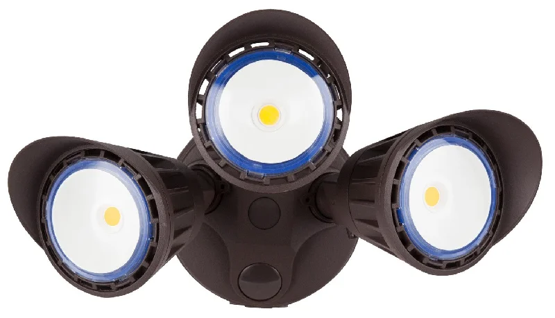 Dimmable recessed lights suitable for living room ambiance3 Head LED Dimmable Security Light, 30 watt, Bronze or White Finish, 3000K Dimmable recessed lights suitable for living room ambiance3 Head LED Dimmable Security Light, 30 watt, Bronze or White Finish, 3000K