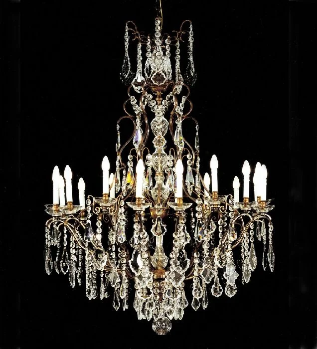 Chandeliers with Murano Glass for a High - End Artistic Touch18 Light Brass Chandelier With Bohemian Crystals Chandeliers with Murano Glass for a High - End Artistic Touch18 Light Brass Chandelier With Bohemian Crystals
