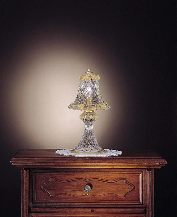 Modern Crystal Chandeliers for Contemporary HomesBell-Shaped Venetian Glass Table Light With Golden Decoration Modern Crystal Chandeliers for Contemporary HomesBell-Shaped Venetian Glass Table Light With Golden Decoration