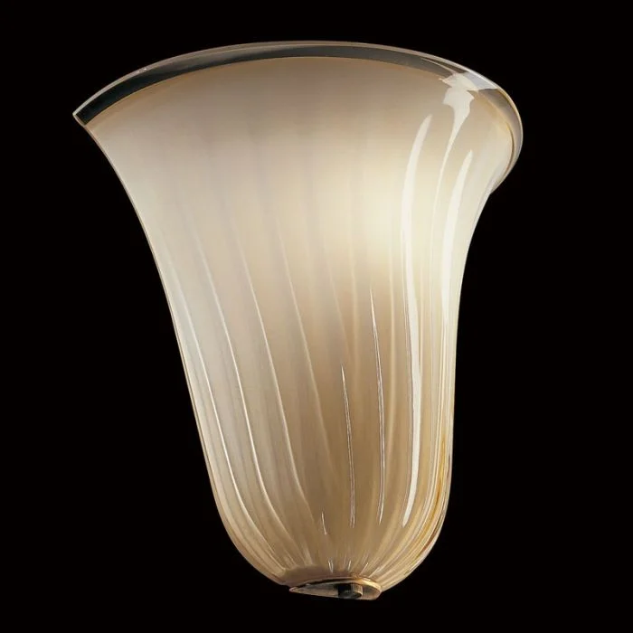 Chandeliers with Metal Frames in Black FinishElegant Ivory Murano Glass Wall Lamp With Clear Trim Chandeliers with Metal Frames in Black FinishElegant Ivory Murano Glass Wall Lamp With Clear Trim