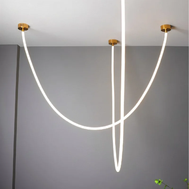 Chandeliers with Clear Crystal for a Sparkling EffectFilo Chandelier
