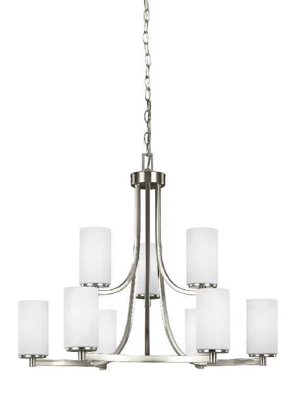 Incandescent Chandeliers for a Warm and Traditional GlowHettinger Chandelier