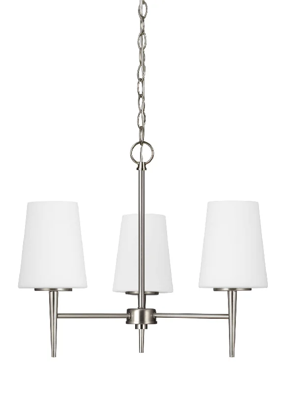 Chandeliers with Metal Frames in Gold FinishDriscoll Chandelier