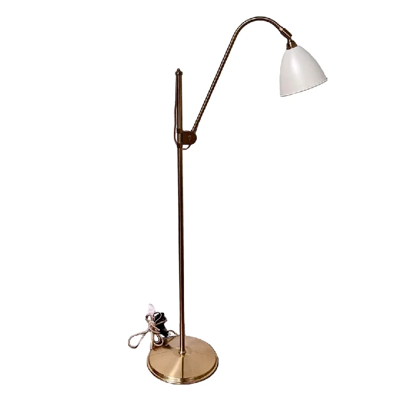 Rustic Farmhouse Style Floor Lamp for Cozy BedroomsBauhaus BL3 Floor Lamp