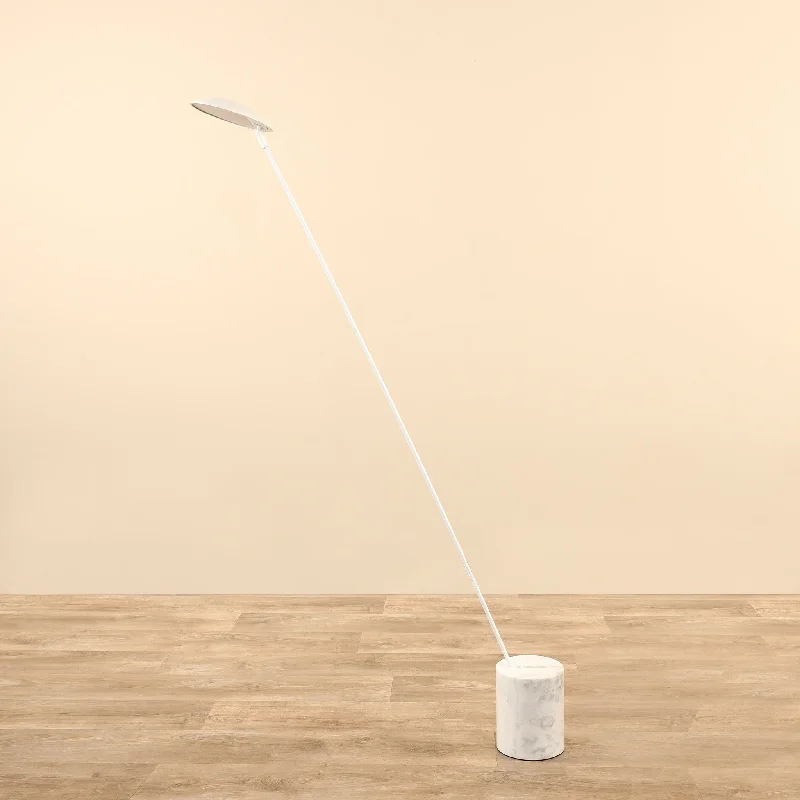 USB Charging Port Floor Lamp for Convenient Device ChargingFloor Lamp