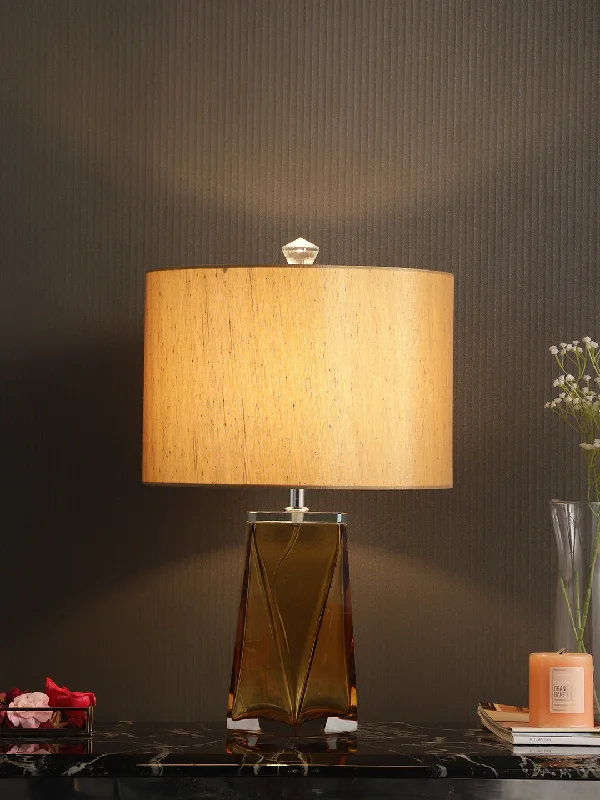 rustic farmhouse table lamps for cozy kitchensMilano Small Table Lamp